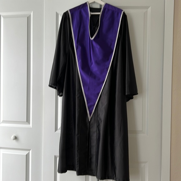 Herff Jones Costumes High School Graduation Cap Gown Music Toy